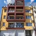 Spacious 2br Zadruga South Apartament Płowdiw