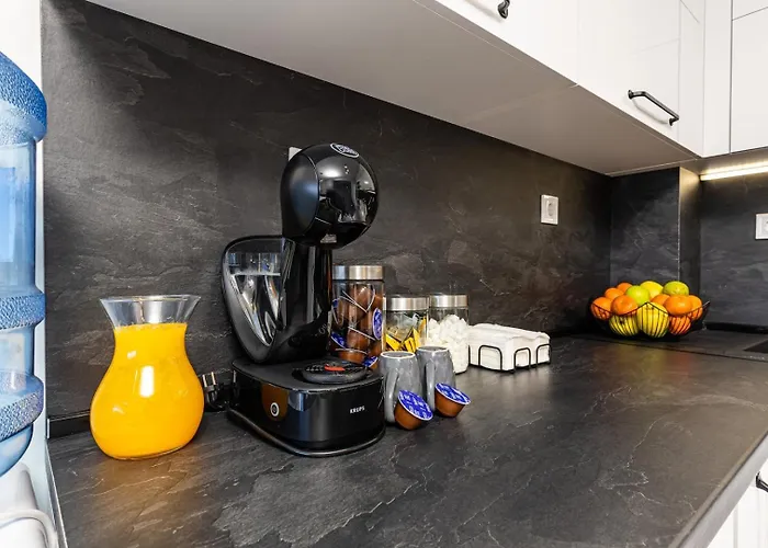 Spacious 2br Zadruga South 公寓 *